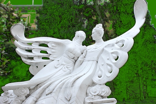 Immagine con bianco, ali, verde, alberi, statue, angeli, marmo, statua, monumento, due, scultura