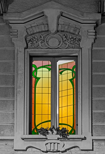 Immagine con finestra, liberty, vetri, giallo, vetrata, colori, verde, bianconero, vetro, luce