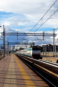 treno, binari, stazione, cielo, banchina, fili, nuvole, ferrovia