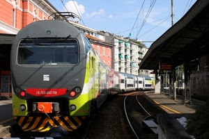 stazione, treno, binari, palazzi, case, fili, locomotiva, pensilina
