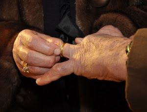 mani, oro, anelli, anello, fedi, fede, dita, mano, matrimonio, pelliccia, orologio, cerimonia, due, persone