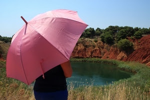 rosa, ombrello, alberi, acqua, lago, verde, erba, azzurro, laghetto, cava, cielo, terra, rosso, piante, persona