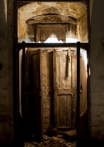 porta, legno, vetri, abbandono, porte, vetro, luce, rudere, rotti, ruderi, muro, muri
