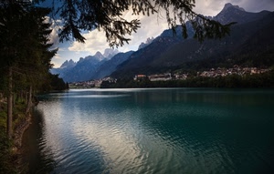 lago, acqua, montagne, montagna, alberi, albero, nuvole, paese, rami, case