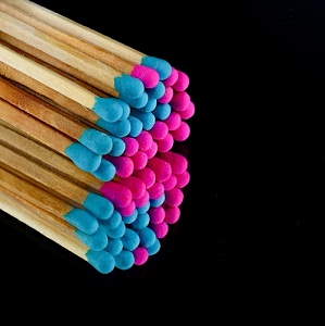 fiammiferi, nero, legno, azzurro, rosa, capocchie, colori, macro, celeste, sfondo, fucsia, rosso, bicolore, zolfo, zolfanelli