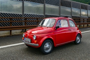 rosso, strada, cinquecento, ruote, automobile, targa, fari, auto, finestrini, specchietto, epoca, parabrezza, macchina, guardrail, asfalto, paraurti, fanali