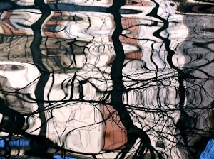 alberi, acqua, riflessi, rami, riflesso, nero, finestre, bianco, case, azzurro, astratto, porte