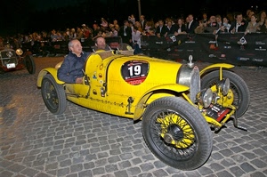 ruote, epoca, giallo, auto, gialla, persone, automobile, diciannove, macchina, numero, fari