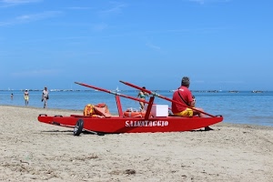 mare, bagnino, spiaggia, remi, rosso, sabbia, salvataggio, cielo, azzurro, bagnanti, moscone, pattino, ruota, acqua, salvagente, barca, estate, persone