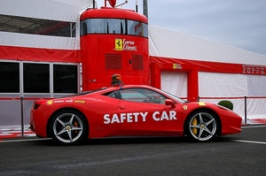 ferrari, ruote, rosso, automobile, cavallino, auto, scritta, cerchi, pista, autodromo, bianco, stemma, rossa, macchina, sportiva