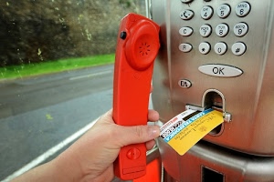 telefono, cornetta, strada, rosso, mano, scheda, numeri, tastiera, tasti, telefonica, tessera, pubblico, arancione, giallo, cabina