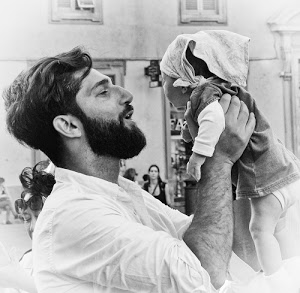 barba, bianconero, bambina, padre, profilo, uomo, bimba, dolcezza, braccia, figlia, papà, braccio, naso, persone, istantanea, camicia, fazzoletto, capelli, piccola, finestre, ritratto, foulard