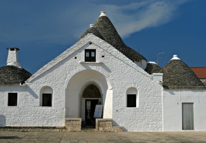 finestre, trulli, bianco, tetti, porta, trullo, casa, alberobello, comignolo, grigio