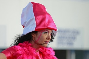 donna, bianco, rosso, capelli, cappello, carnevale, trucco, piume, costume, sguardo, bocca, naso, faccia, rosa, ragazza, bicolore