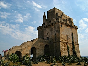 torre, piante, archi, nuvole, cielo, scala, castello, fiori, finestre, mare, scalinata, edificio, fortezza, architettura, azzurro, fichidindia