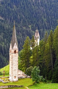 campanili, alberi, verde, campanile, croci, prato, chiesa, montagna, croce, erba, torri, abeti, crocifisso, bosco, pini, chiese, guglie, finestre