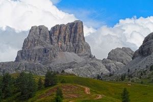 alberi, nuvole, montagna, montagne, rocce, prato, verde, dolomiti, abeti, prati, roccia, cielo