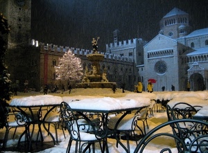 neve, sedie, tavolini, fontana, chiesa, tavoli, piazza, notte, albero