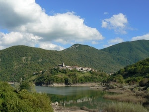 lago, montagne, nuvole, panorama, acqua, montagna, verde, case, borgo, paese, cielo