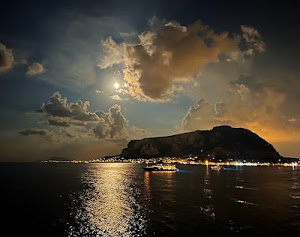 nuvole, luci, mare, cielo, luccichio, sole, isola, tramonto, acqua, luce, notte, monte, nave, navi, città, azzurro, riflesso, riflessi, promontorio