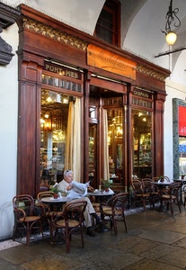 sedie, tavolini, bar, leggere, caffè, tavoli, vetrina, lampione, portici, insegna, vetrine, giornale