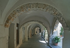 archi, portico, portici, vasi, bianco, pietra, colonne, arco, volte, vaso, porta, panchina