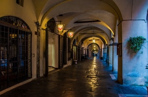 lampioni, portici, archi, portico, luci, notte, serrande, negozi, riflesso