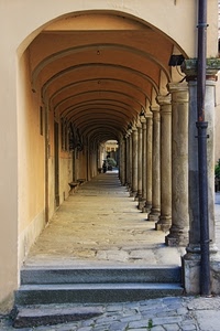 colonne, portico, gradini, archi, prospettiva, pietre