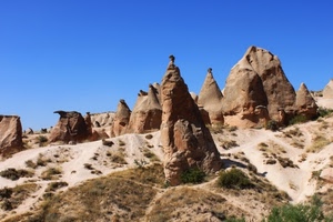 sabbia, rocce, cielo, azzurro, sassi, piramidi, erba, coni, paesaggio, bilico