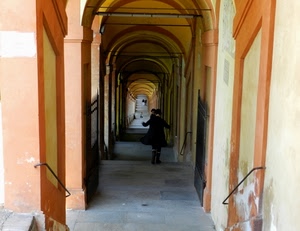 archi, portici, persone, cancello, prospettiva, portico, colonne, gradini, arco, corrimano, arancione, passamani, passanti, persona