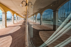 riflesso, archi, portico, lampioni, ombre, colonne, pilastri, specchio