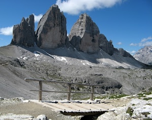 tre, cime, ponte, nuvole, montagne, staccionata, cielo, roccia, legno, montagna, dolomiti, neve, bianco, parapetto, rocce, azzurro, sassi, lavaredo
