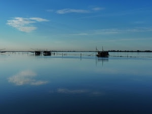 mare, azzurro, nuvole, cielo, riflesso, reti, acqua, trabucchi, riflessi, orizzonte, capanni