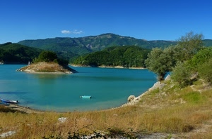 lago, alberi, acqua, isola, montagne, barca, erba, verde, barche, montagna, paesaggio, panorama, cielo, isolotto, bosco