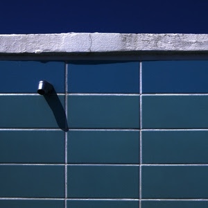 blu, piastrelle, mattonelle, ombra, azzurro, doccia, bianco, rubinetto, rettangoli, geometria, muro, minimalismo