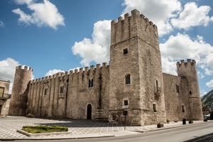 castello, nuvole, merli, torri, cielo, torre, finestre, piazza