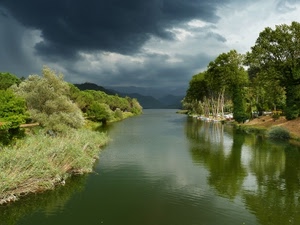 alberi, fiume, nuvole, acqua, riflesso, riflessi, cielo, verde, piante, rive, maltempo, montagne