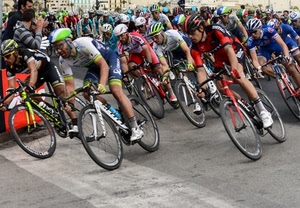 biciclette, ciclisti, corsa, sport, corridori, bicicletta, ciclismo, gara, ruote, colori