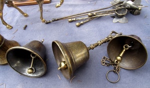 batacchi, campane, campanelli, metallo, tre, ottone, bronzo, batacchio, catena, campanelle