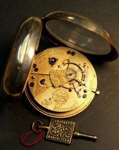 orologio, chiave, meccanismo, oro, coperchio, rosso, scritte, bilanciere