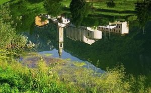 campanile, alberi, riflesso, verde, acqua, erba, chiesa, lago, riflessi, borgo, case, fiume, piante