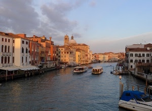canale, acqua, venezia, battelli, palazzi, case, fiume, vaporetti