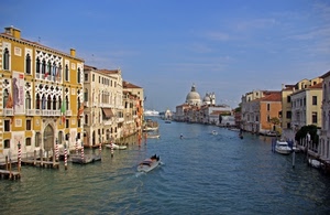 venezia, canale, palazzi, acqua, cupola, chiesa, barche, laguna, motoscafo