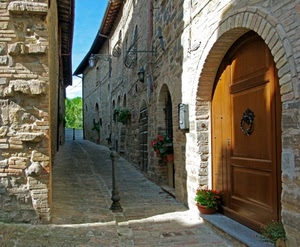 vicolo, fiori, porta, batacchio, portone, lampioni, pietre, strada, archi, arco, vasi