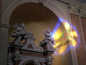 angeli, ali, statue, chiesa, luce, arco, riflesso, nicchia, marmo, colori, luci, interno