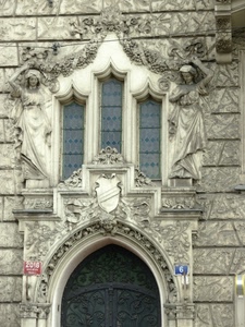 statue, finestre, liberty, porta, finestra, portone, stemma, tre, donne, vetrate