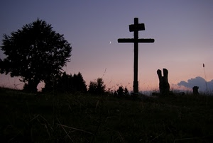 croce, tramonto, cielo, alberi, albero, luna, controluce, silhouette, nuvole, erba, piante, alba, nero, collina, croci