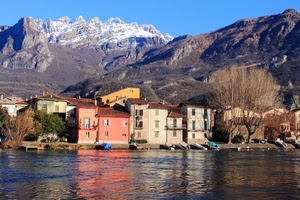 montagne, neve, case, barche, alberi, fiume, montagna, lago, acqua, borgo, cielo