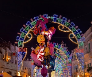 luci, luminarie, palloncini, archi, colori, notte, festa, palloni, multicolore, notturno