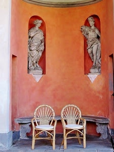 sedie, panchina, statue, due, nicchie, arancione